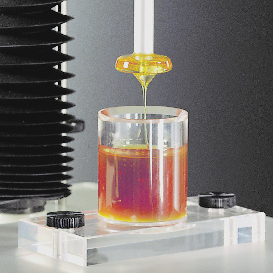a/be - viskositätsmessung von honig mit der rückextrusionszelle für den texture analyser