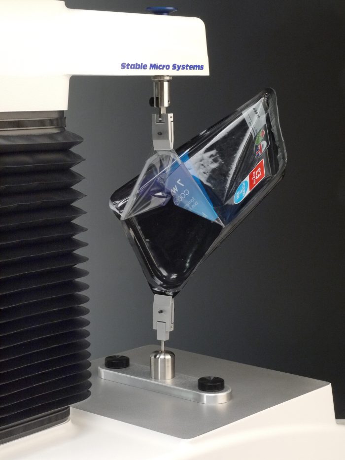 flexible spannzeuge für den texture analyser von stable micro systems für rotationsflexibilität während zugversuchen in der materialprüfung.